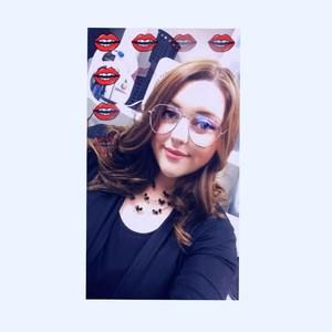 Meet your Posher, Alissa